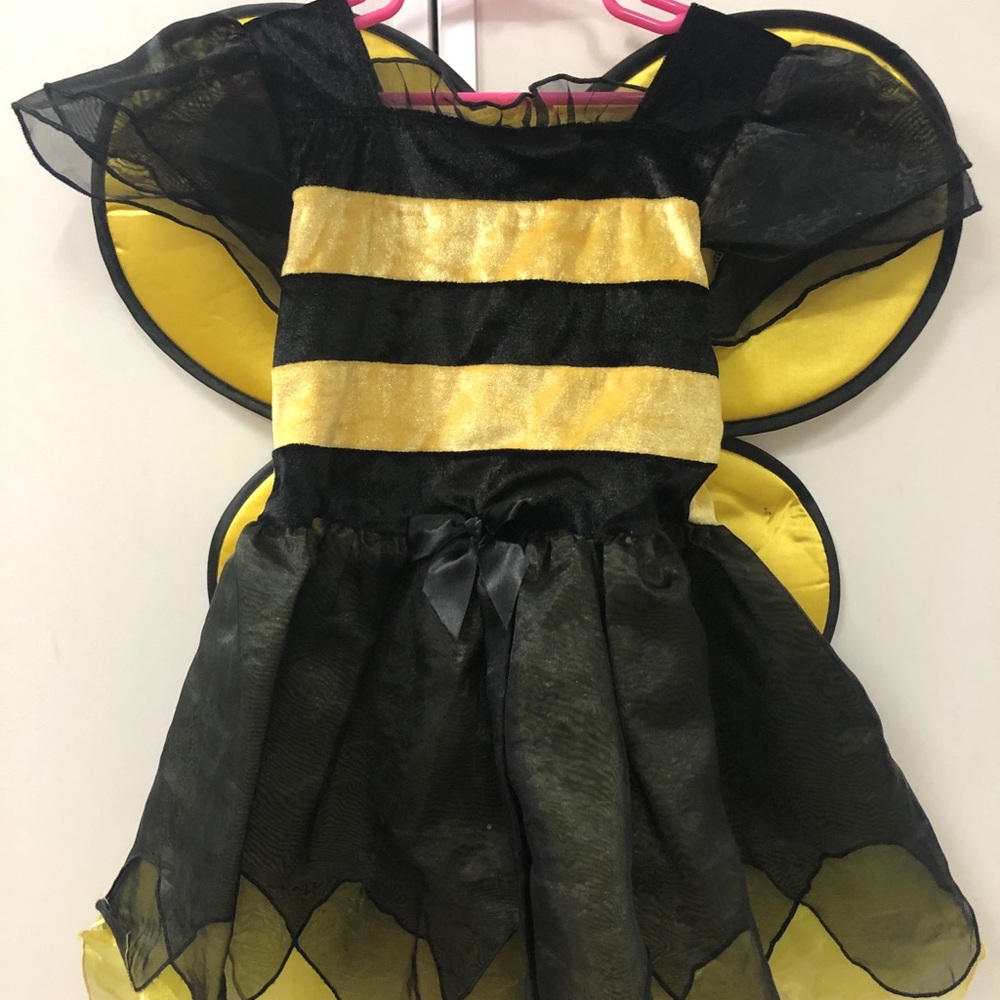 Bee costume